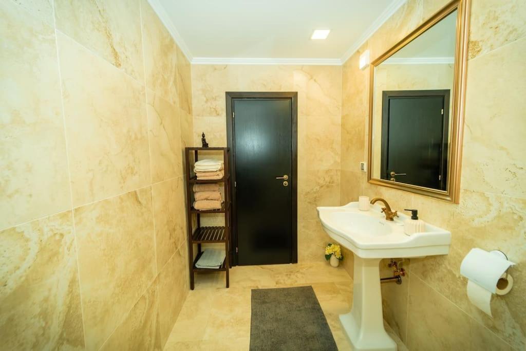 Lux Apart Karlovo Esterno foto